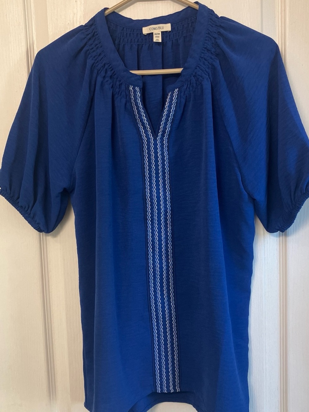 Como Blu blouse with front embroidery M